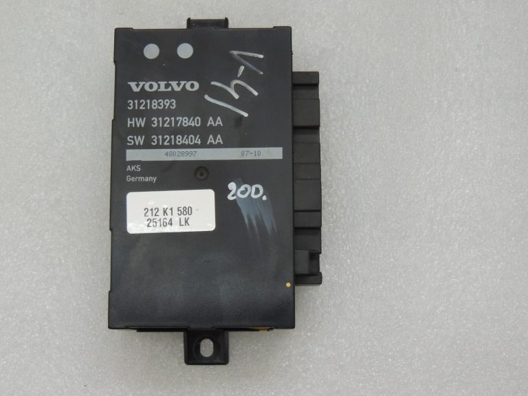 Volvo V70 III aizmugurējo durvju hidrauliskā sūkņa vadības bloks 31218393 31217840 32128404