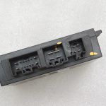 Volvo V70 III aizmugurējo durvju hidrauliskā sūkņa vadības bloks 31218393 31217840 32128404