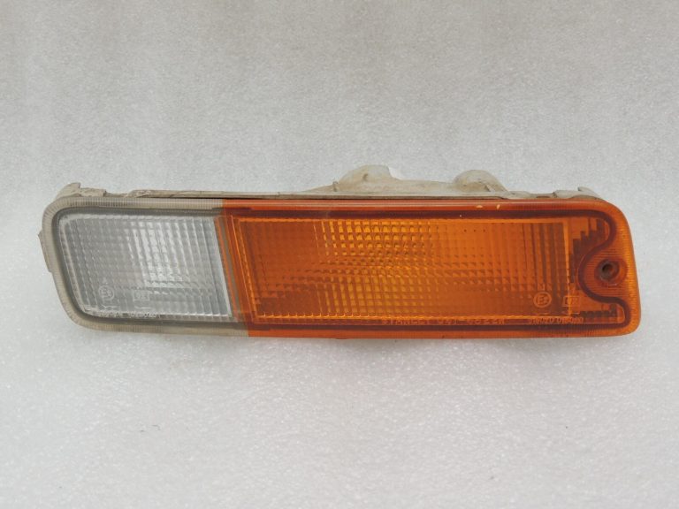 Mitsubishi L200 MK3 MR245380 Autostāvvietas gaismas indikators priekšējais labais 041-4322R DEFEKTĪVS