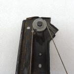 Oriģinālais Chrysler Grand Voyager V aizmugurējā kreisā loga regulatora rāmis 68030719AA