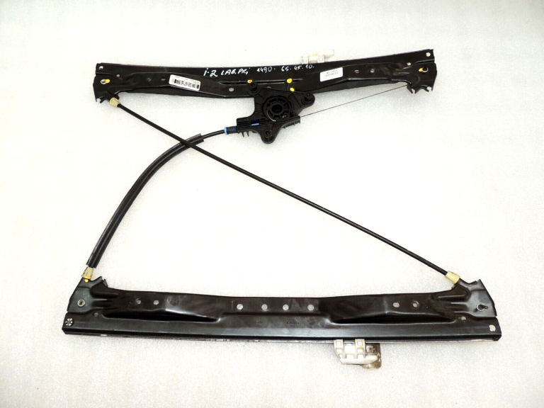 Oriģinālais Chrysler Grand Voyager V Logu regulatora rāmis priekšējais labais 68030654AA