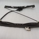Oriģinālais Chrysler Grand Voyager V Logu regulatora rāmis priekšējais labais 68030654AA