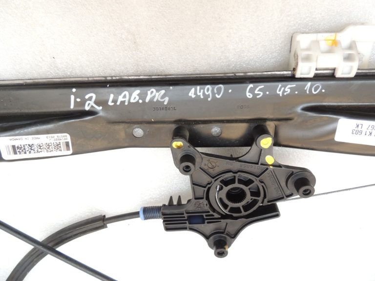 Oriģinālais Chrysler Grand Voyager V Logu regulatora rāmis priekšējais labais 68030654AA