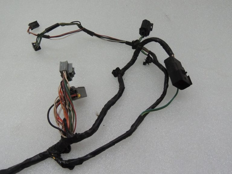 Chrysler Grand Voyager V Aizmugurējā labā bīdāmo durvju instalācijas kabelis 04869546AG