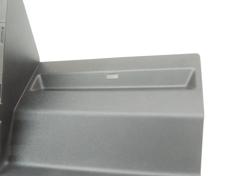 Seat Cupra Leon KL8 centrālās konsoles apdares vāciņš 5FB857234C4PK