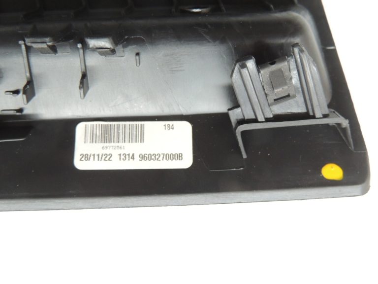 Seat Cupra Leon KL8 centrālās konsoles apdares vāciņš 5FB857234C4PK