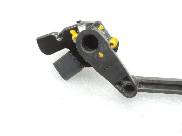 Seat Cupra Leon KL8 Aizmugures kreisās aizmugurējās ass izlīdzināšanas sensors 5WA512521D