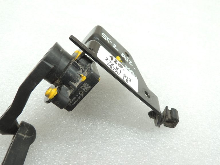 Seat Cupra Leon KL8 Aizmugures kreisās aizmugurējās ass izlīdzināšanas sensors 5WA512521D