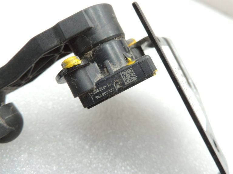 Seat Cupra Leon KL8 Aizmugures kreisās aizmugurējās ass izlīdzināšanas sensors 5WA512521D