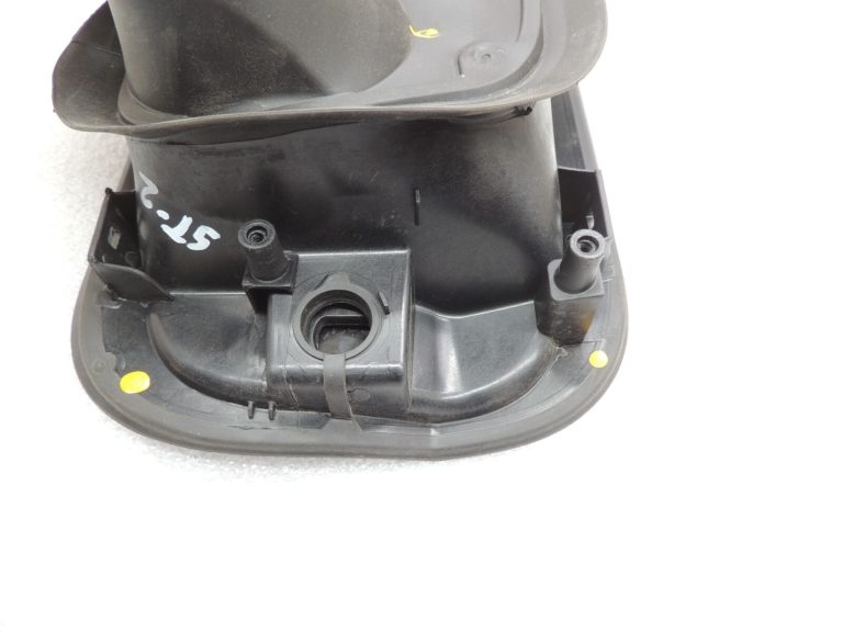 Seat Cupra Leon KL8 degvielas uzpildes pārsega eņģes Mythos Black Met Y9T 5FE809905GY9T 5FE809905GY9T