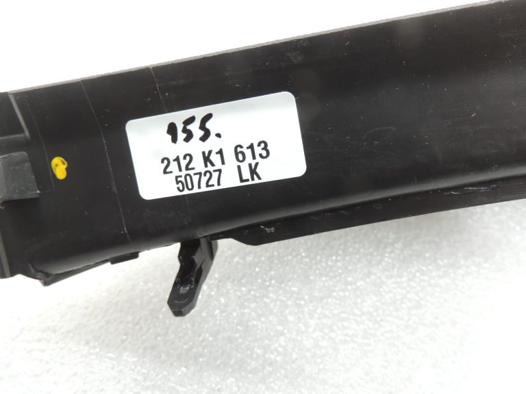 Seat Cupra Leon KL8 Priekšējais labās puses instrumentu paneļa sānu vāks 5FB857036B4PK