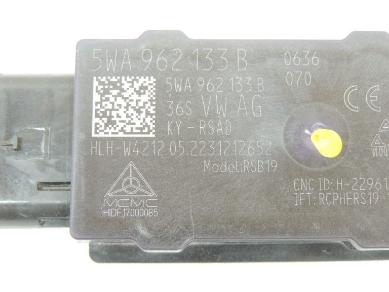 Seat Cupra Leon KL8 Aizmugurējā antenas piekļuves atļauja Kessy 5WA962133B