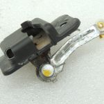 Oriģinālais Chrysler Grand Voyager V bīdāmo durvju fiksators 05109451AC