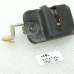 Oriģinālais Chrysler Grand Voyager V bīdāmo durvju fiksators 05109451AC