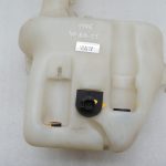 Oriģinālais Chrysler Grand Voyager V priekšējā stikla mazgāšanas šķidruma rezervuārs 68028584AA