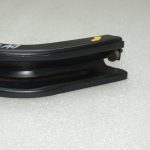 Oriģinālā Chrysler Grand Voyager V bīdāmo durvju centrālā sliede pa labi 4894902AB