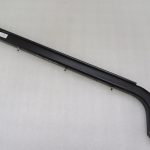 Oriģinālā Chrysler Grand Voyager V bīdāmo durvju centrālā sliede pa labi 4894902AB