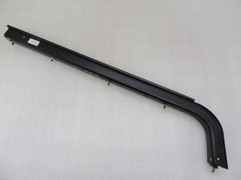 Oriģinālā Chrysler Grand Voyager V bīdāmo durvju centrālā sliede pa labi 4894902AB