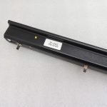 Oriģinālā Chrysler Grand Voyager V bīdāmo durvju centrālā sliede pa labi 4894902AB