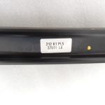 Oriģinālā Chrysler Grand Voyager V bīdāmo durvju centrālā sliede pa labi 4894902AB