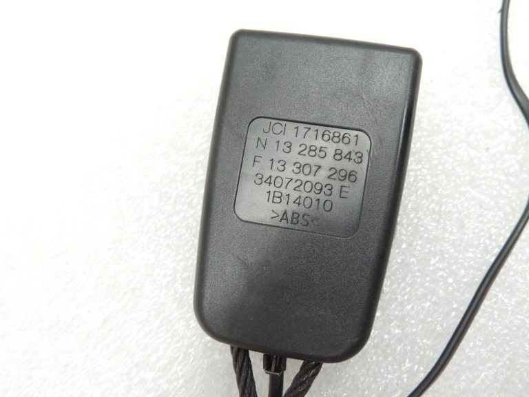 Opel Meriva B Aizmugurējās drošības jostas sprādze, labajā pusē 13285843