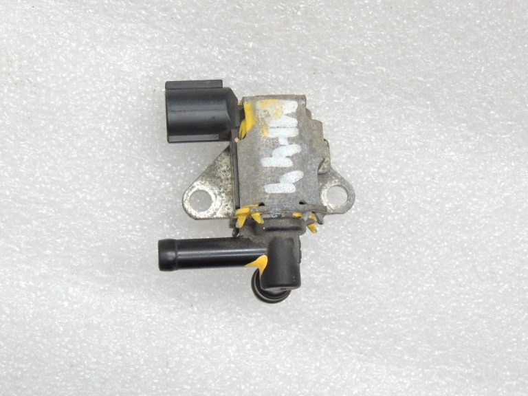 Oriģinālais Mitsubishi Outlander III 2.0PHEV EGR solenoīda vārsts 8657A049