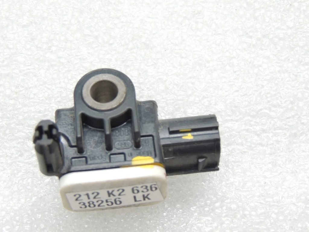 Mitsubishi Outlander III side airbag sensor impact sensor 8651A166