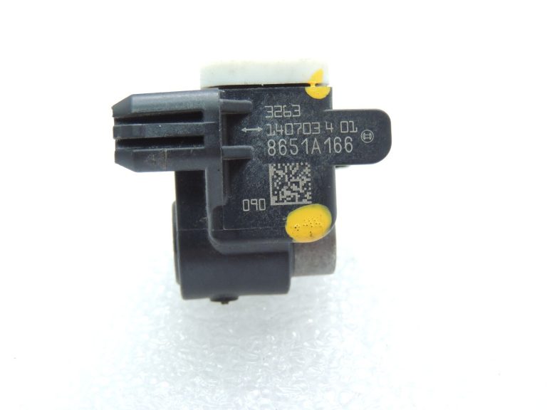 Mitsubishi Outlander III sānu gaisa spilvena sensora trieciena sensors 8651A166