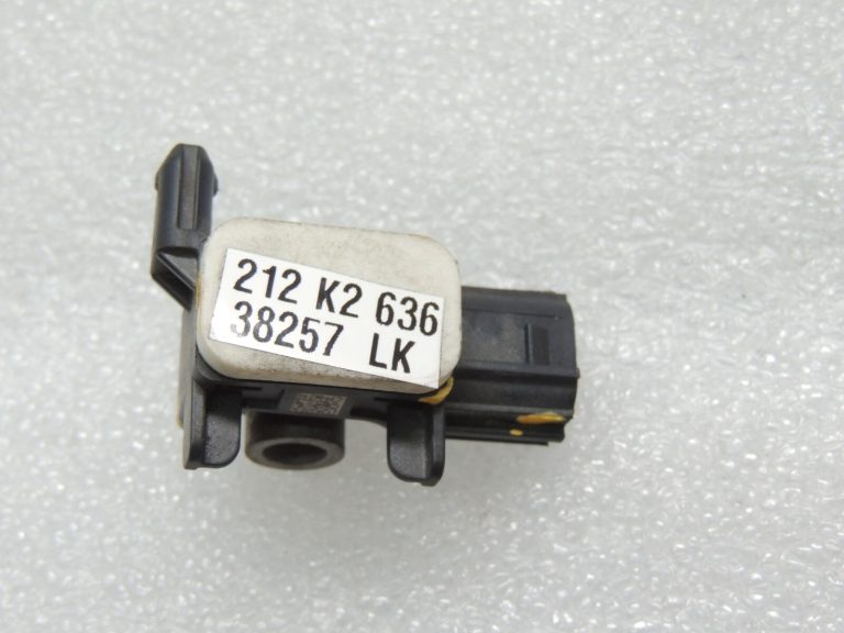 Mitsubishi Outlander III Priekšējais gaisa spilvena sensors Trieciena sensors 8651A165