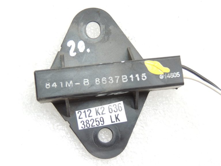 Mitsubishi Outlander III Bezatslēgu aizmugurējā antena 8637B115