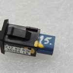 Mitsubishi Outlander III aizmugurējo durvju deaktivizācijas slēdzis 8616A009