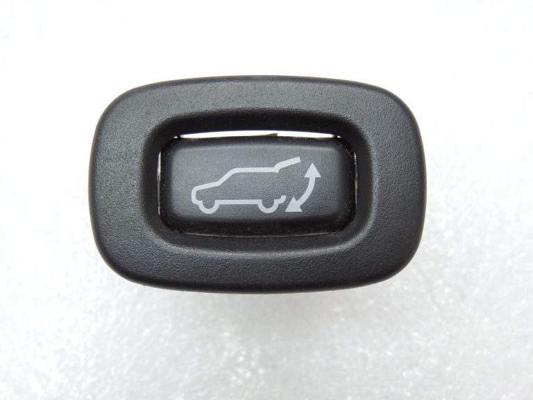 Mitsubishi Outlander III aizmugurējo automātisko durvju slēdzis MN170754