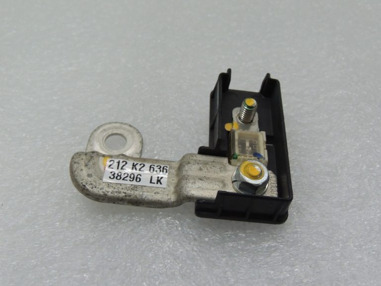 Mitsubishi Outlander III akumulatora pozitīvā termināla drošinātājs 80A 8571A002 8571A002