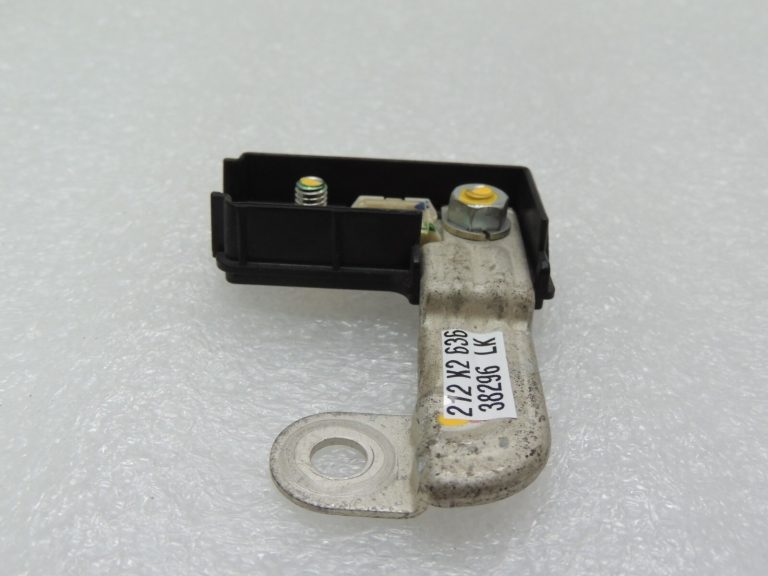 Mitsubishi Outlander III akumulatora pozitīvā termināla drošinātājs 80A 8571A002 8571A002