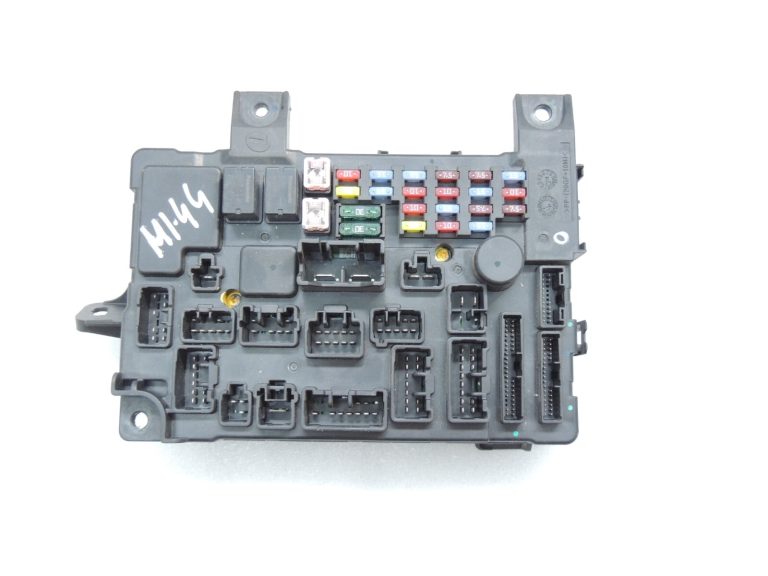 Mitsubishi Outlander III vadības bloka drošinātāju kārba 8637A865 Vadības bloks