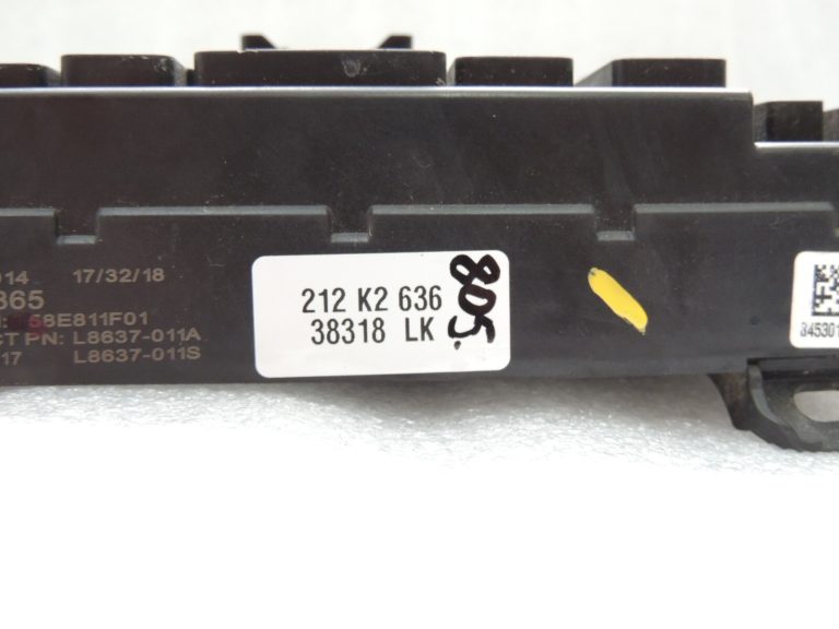 Mitsubishi Outlander III vadības bloka drošinātāju kārba 8637A865 Vadības bloks