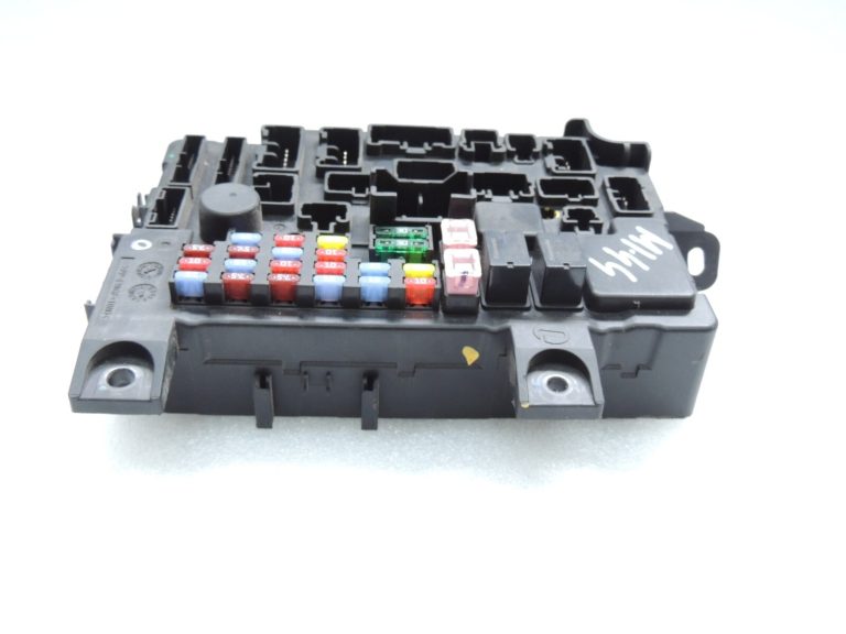 Mitsubishi Outlander III vadības bloka drošinātāju kārba 8637A865 Vadības bloks