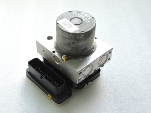Toyota Yaris IV XP210 ABS bloka sūkņa vadības bloks 44050-K0180 0265957020