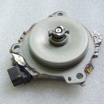 Toyota Yaris IV XP210 1.5 HEV 68kW Sadales vārpstas fāze 13090-25010 2351000862