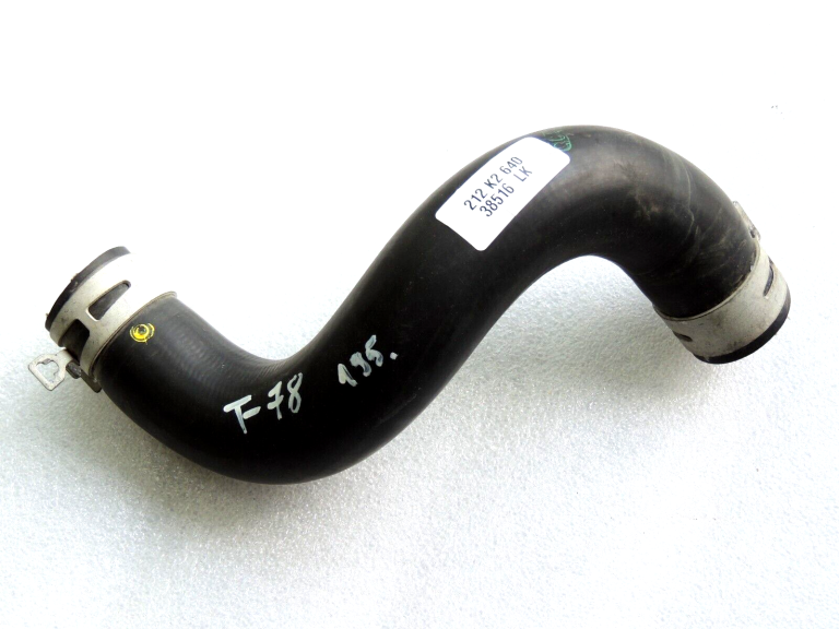 Toyota Yaris IV XP210 1.5 HEV 68kW Ūdens caurules šļūtene 16572K0050 16572-K0050 16572-K0050