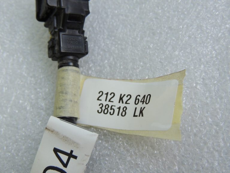 Toyota Yaris IV XP210 1.5 HEV 68kW motora sensora instalācijas komplekts 82219-K0040 82219K0040