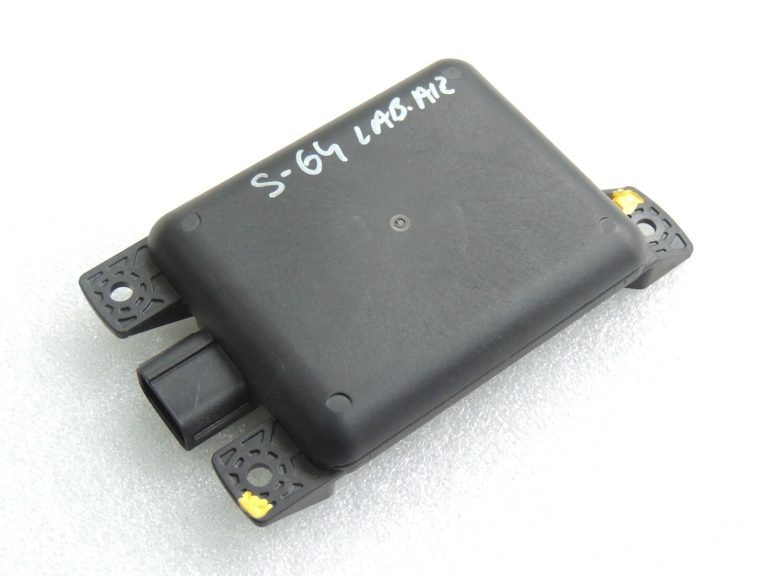 Suzuki Vitara LY IV vadības bloka modulis aklās zonas sensors 3F500-86R01 3F50086R01