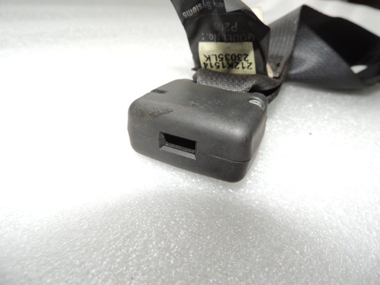 Suzuki Vitara LY IV Aizmugurējā centrālā drošības jostas sprādze 84985-54P00 8498554P005PK