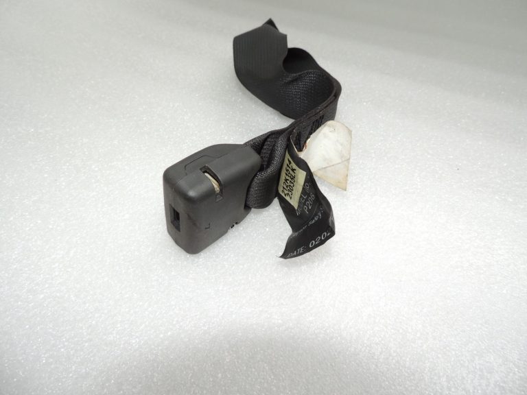 Suzuki Vitara LY IV Aizmugurējā centrālā drošības jostas sprādze 84985-54P00 8498554P005PK