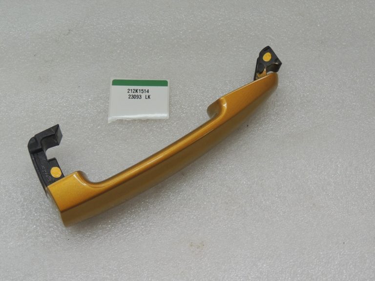 Suzuki Vitara LY IV Aizmugurējo durvju rokturis kreisais vai labais DBH 8281257LA0ZCC