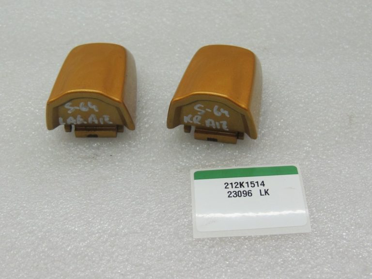 Suzuki Vitara LY IV Aizmugures durvju roktura vāciņš DBH 8283357L00ZCC