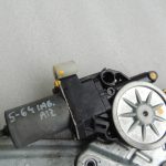 Suzuki Vitara LY IV Aizmugurējā labā loga regulators ar motoru 83501-54P10 83510-54P10