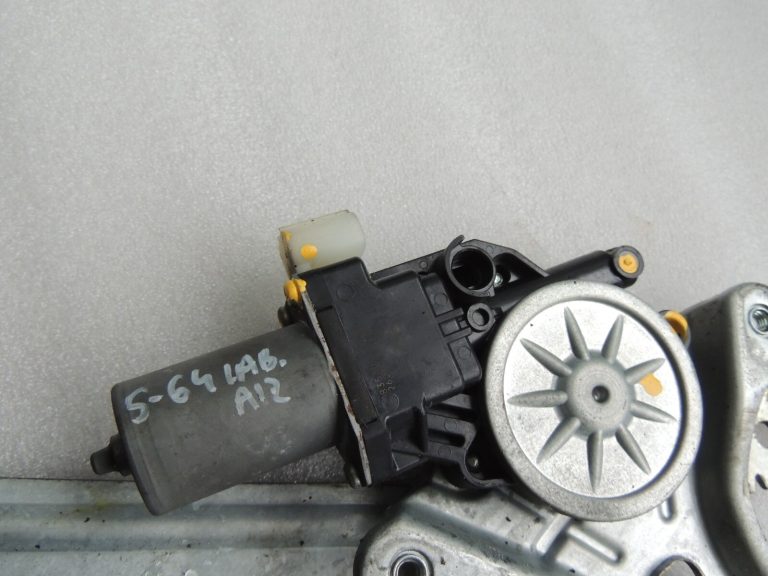 Suzuki Vitara LY IV Aizmugurējā labā loga regulators ar motoru 83501-54P10 83510-54P10