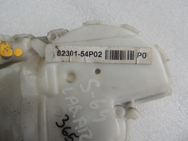 Suzuki Vitara LY IV LHD Aizmugures labās puses durvju slēdzene 82301-54P02 8230154P02