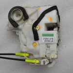 Suzuki Vitara LY IV LHD Aizmugures labās puses durvju slēdzene 82301-54P02 8230154P02